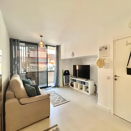 1 Bedroom Urban Hideaway *