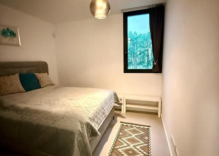 Daire Fuengirola 1 Bedroom Urban Hideaway *